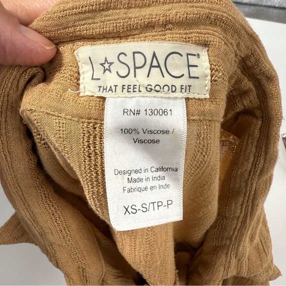 L*SPACE Anita Semi-Sheer Button-Front Swim Cover-Up 
size Xsmall - Picture 4 of 4